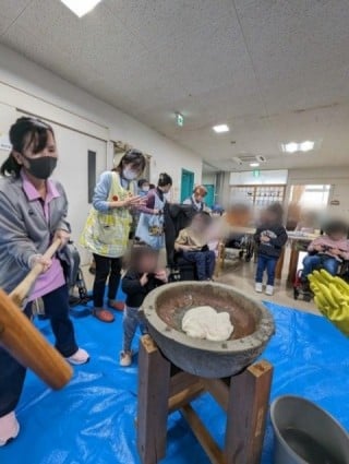 餅つき風景